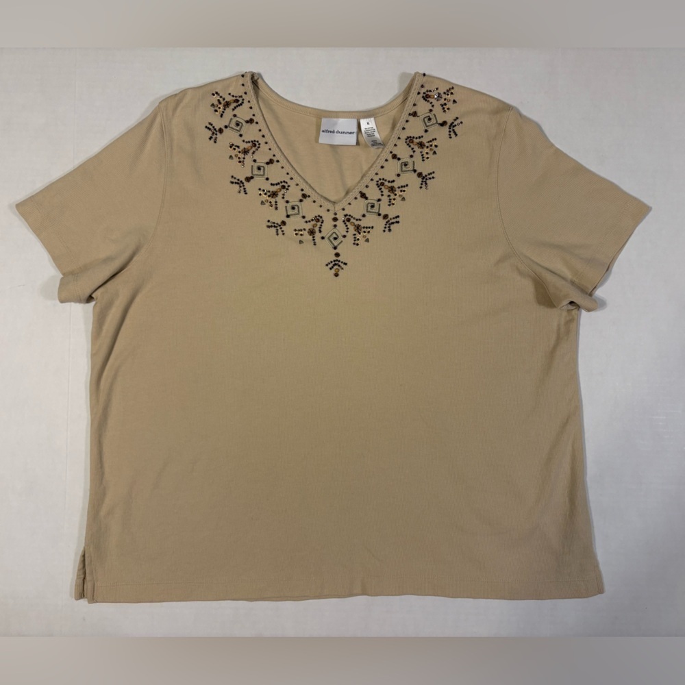 Alfred Dunner tan embroidered & beaded neckline v-neck short sleeve blouse XL
